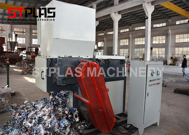 スクラップのプラスチック不用な寸断機械/単一シャフトのシュレッダー300-1000kg/Hr
